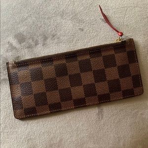 lLouis Vuitton Damier Ebene zippered insert